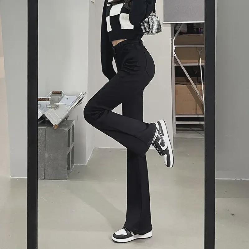 Women's Slimming High-Waist Flared Jeans: Niche Design, Elastic, Floor-Length Horseshoe Pants for Autumn