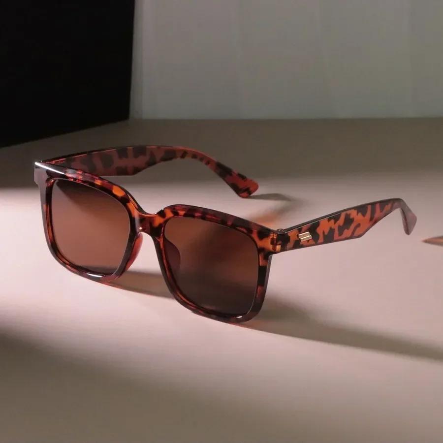 Square Sunglasses Women Men Classic Vintage Fashion Personality Glasses Stylish Casual Minimalist