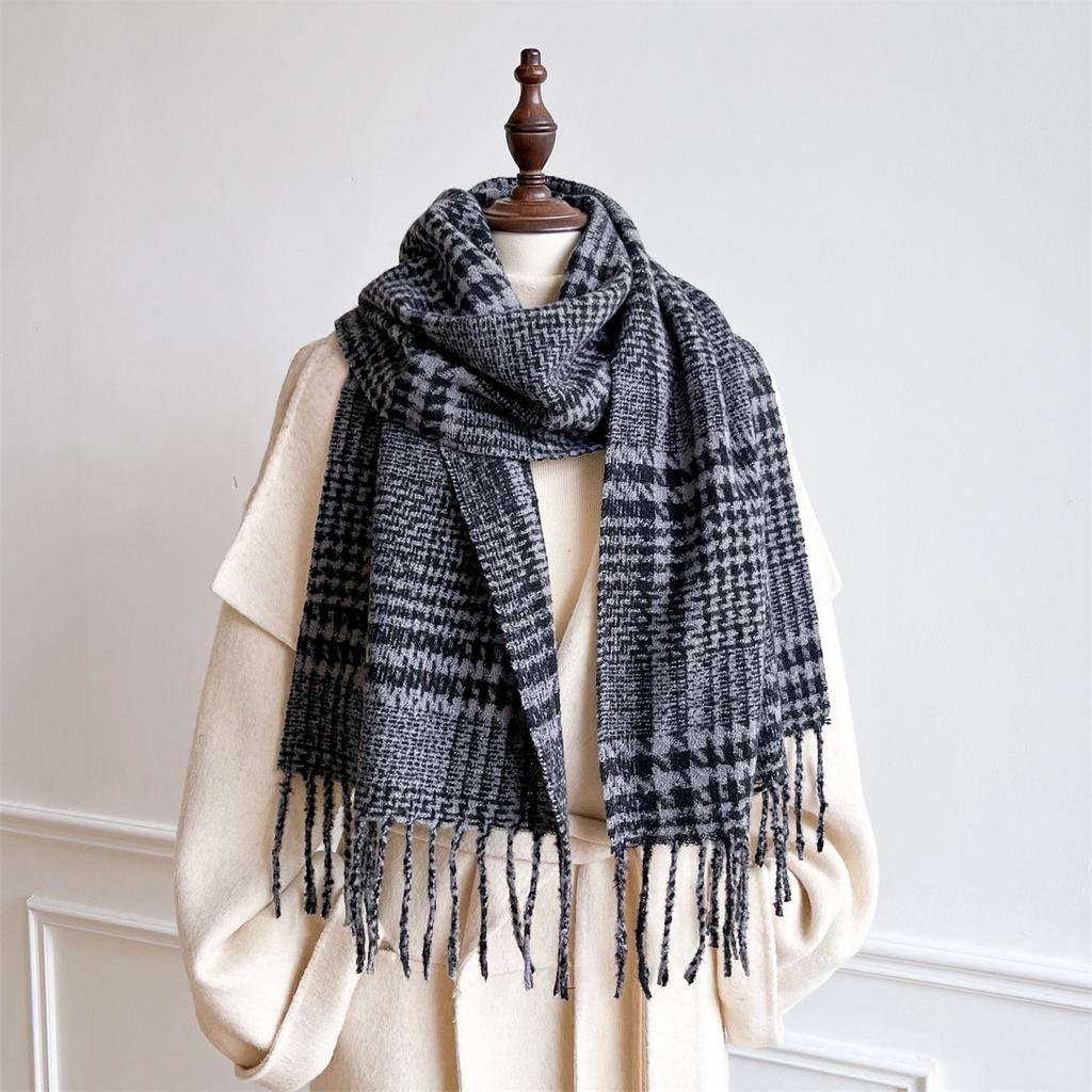 White Plaid Polyester Fringed Scarf Female Autumn And Winter Couple Warm Versatile Skin-Friendly Atmosphere Scarf