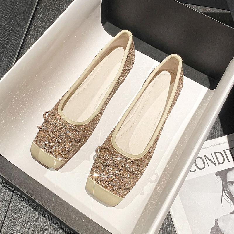 

Модные блестящие женские туфли-балетки с квадратным носком из лоскутной кожи, женские серебристые блестящие лоферы-слипоны 2025 38 золотой