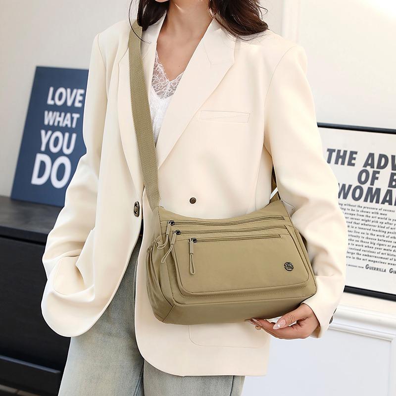 Women's Shoulder Bag Multi-compartment Lightweight Crossbody Bag