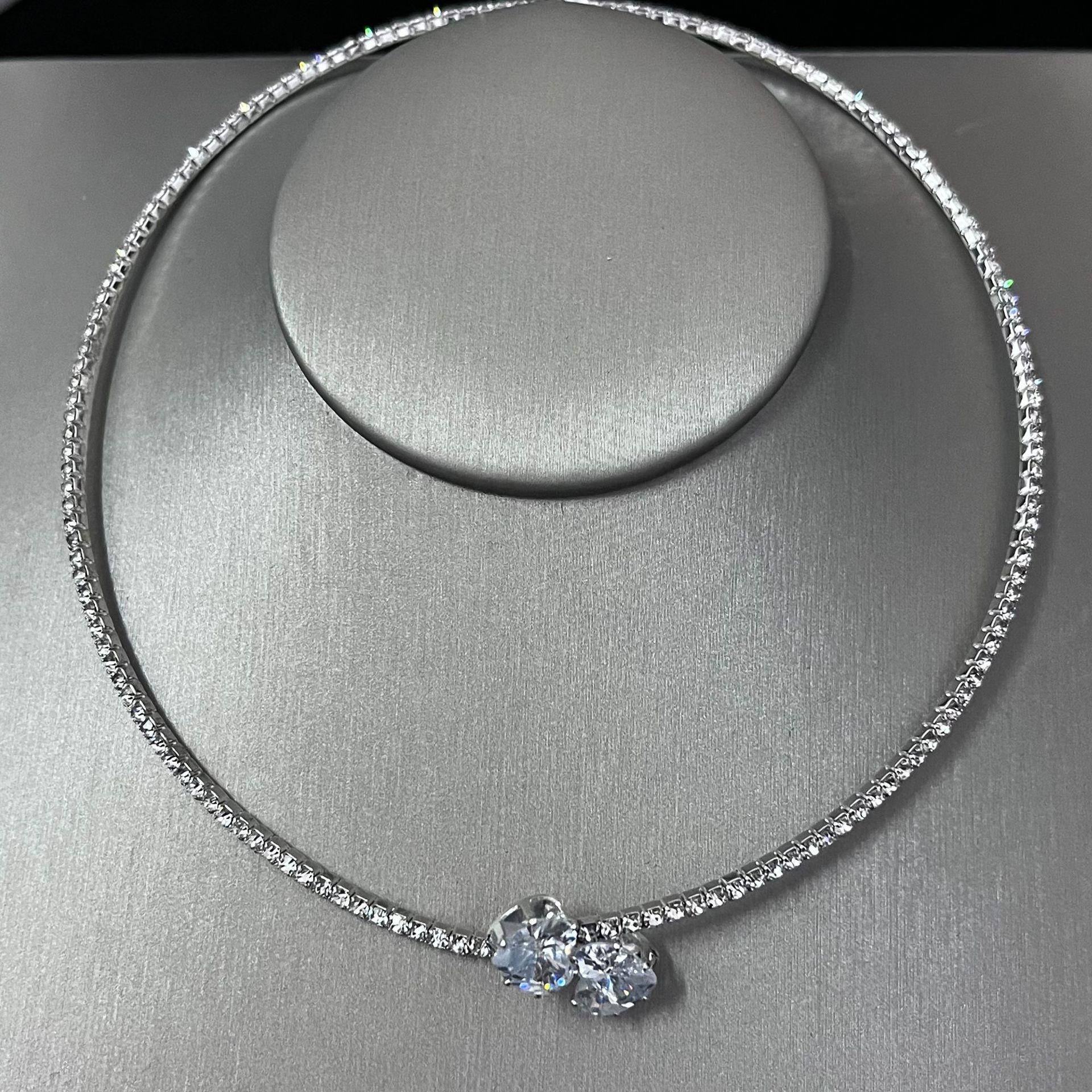 Collar Zircon Love Triangle Round Fashion Versatile Temperament