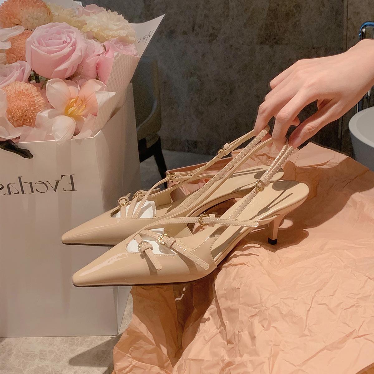 

Sheepskin version~ Genuine leather one-word buckle with small pointed tip, back empty stiletto high heels, women s high-heeled sandals, medium-heele 40