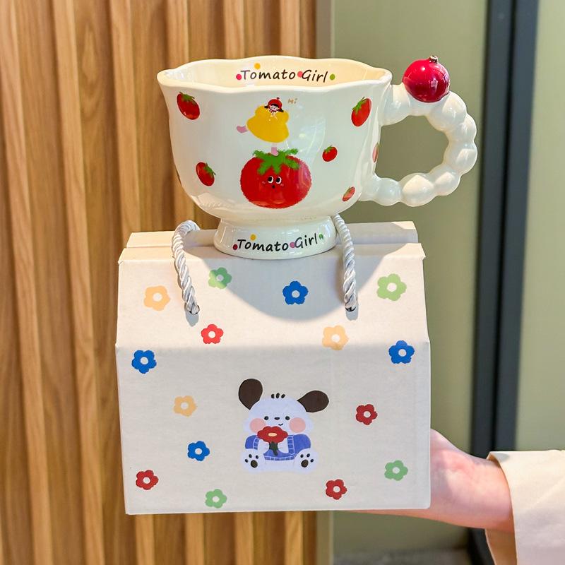 Send a birthday gift to a girlfriend, a cute cherry girl ceramic mug, a girl's souvenir gift box, and a graduation gift.