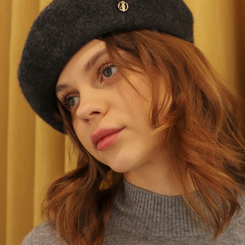 DAMAGE MNEMONIC 100% Wool Charcoal Beret