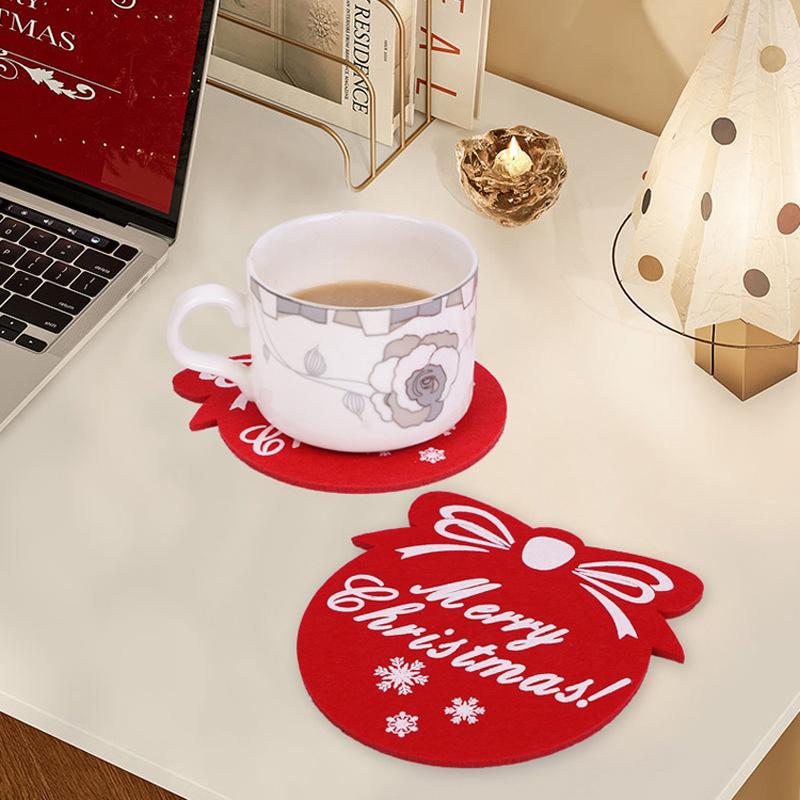 10PC Snowflake Printed Party Red Holiday Felt Coasters Table Decor Christmas Cup Mats Festive Absorbent Wool Beverage Decoration