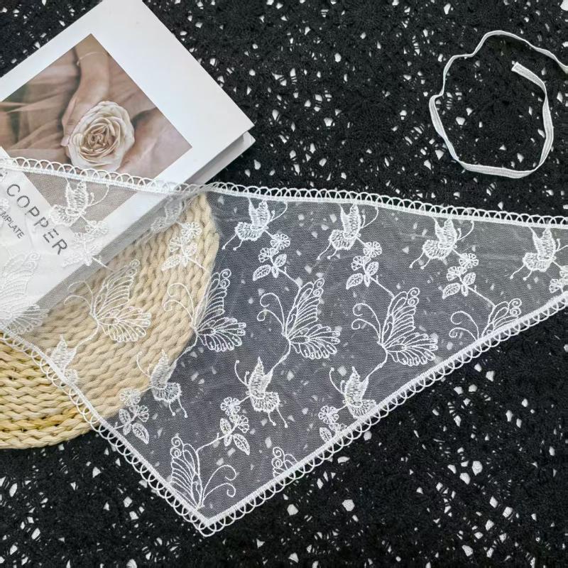 Fashion Lace Hair Scarf Wraps Women Retro White Lace Floral Triangle Headscarf Hat Travel Photo Headband Hair Accessories