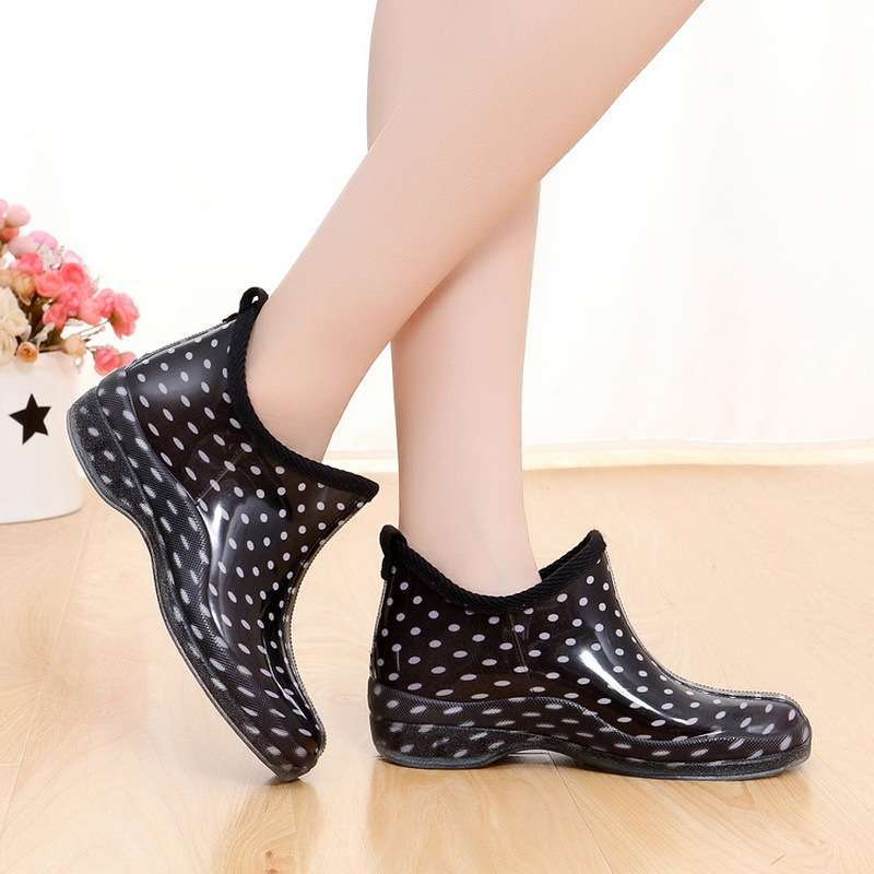 Korean Version of Jelly Fashion Women's Rain Shoes Low-top Rain Boots Short Water Boots Water Shoes Rubber Shoes Non-slip Waterproof Overshoes Garden