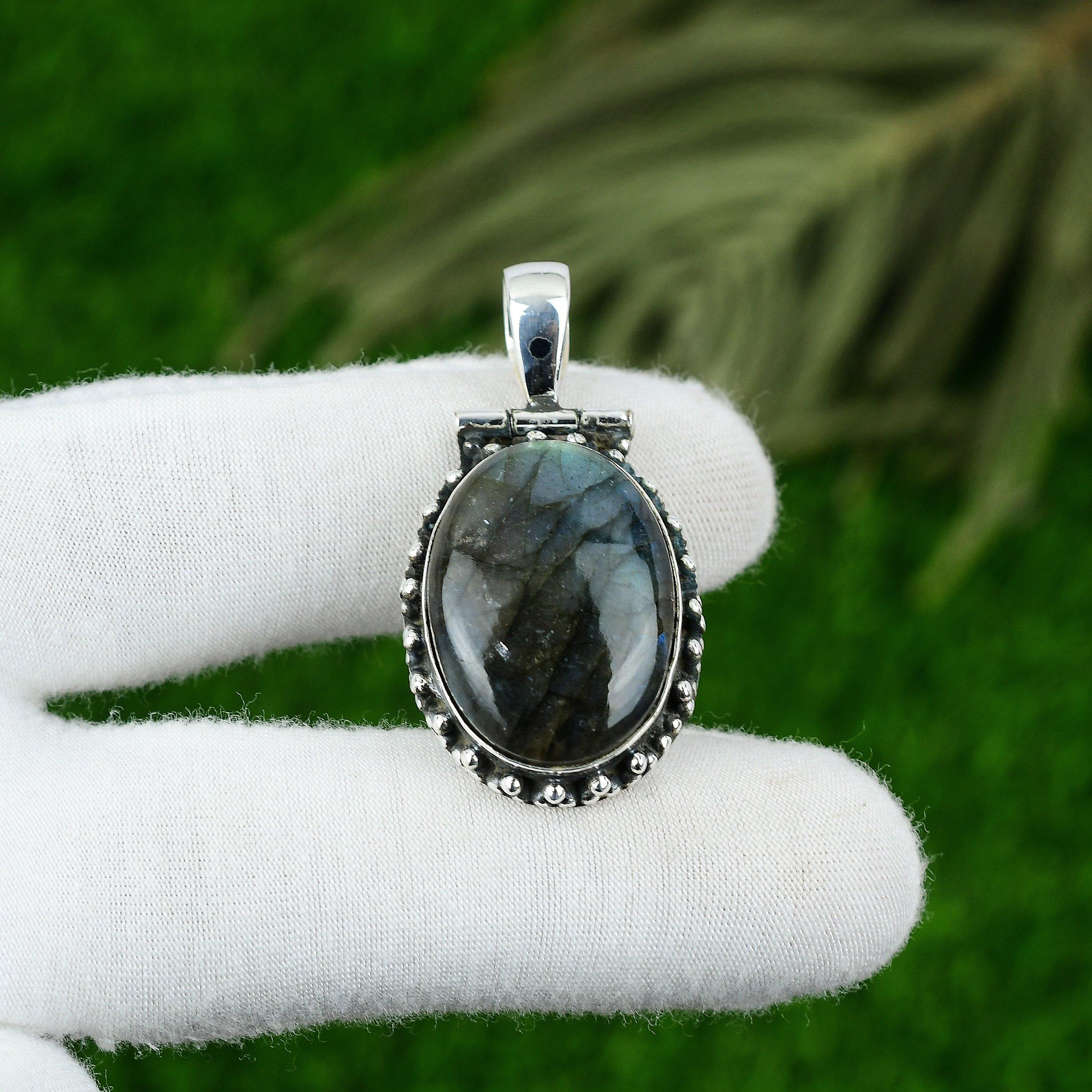 

Mothers day Sale 925 Sterling Silver Oval Labradorite Stone Boho Pendant Jewelry