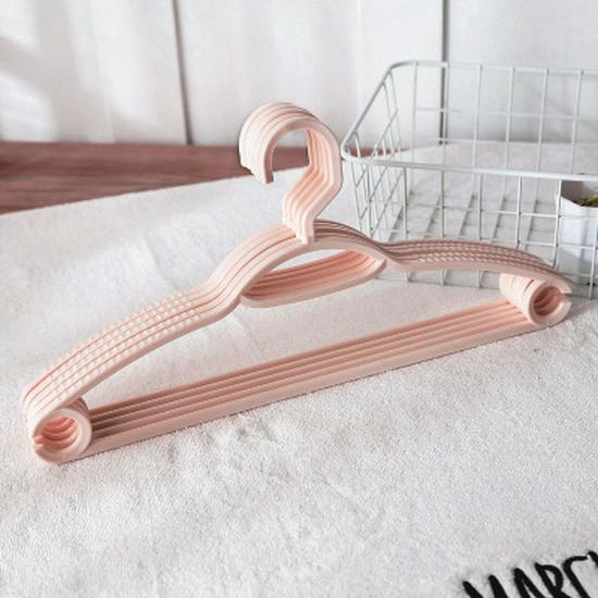 

Multi-Functional Non-Slip Wide Shoulder Plastic Clothes Hanger for Wardrobe Single Pack