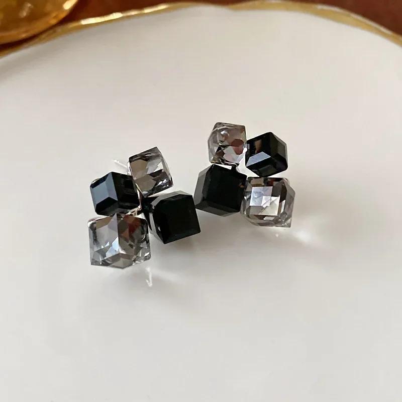 Pink Crystal Geometric Cube Square 3D Fantasy Gradient Candy Stud Earring for Women Simple Personality Jewelry Girl Gift