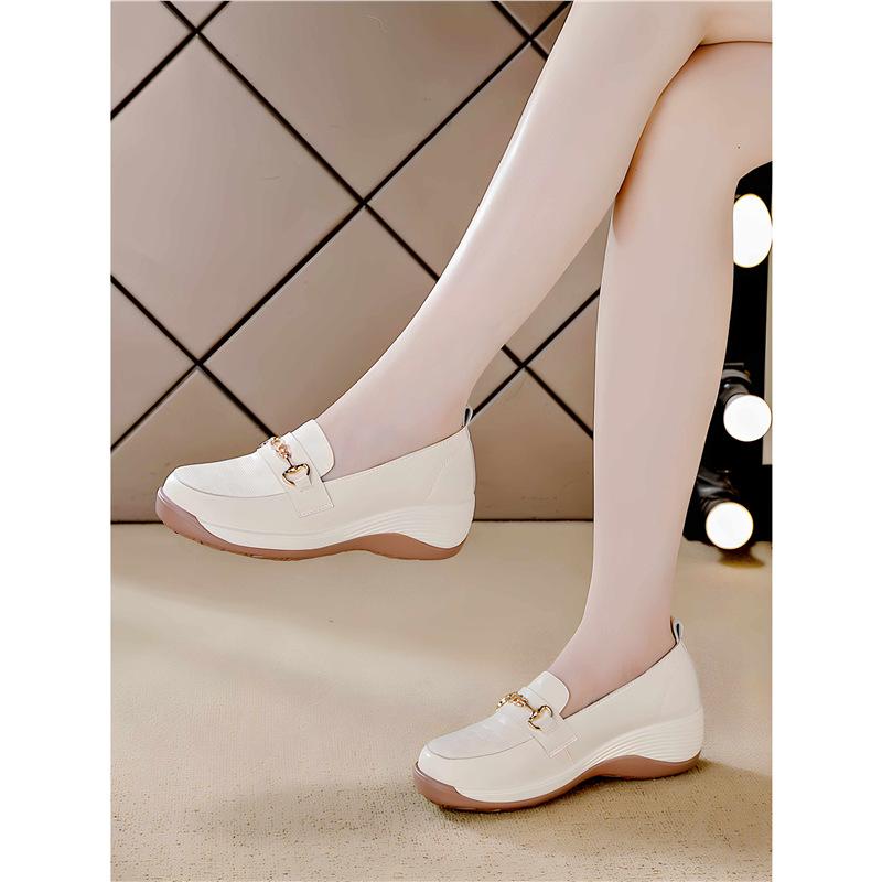 Leather platform loafers women's 2025 autumn new versatile soft sole non-slip one-pedal casual single shoes women