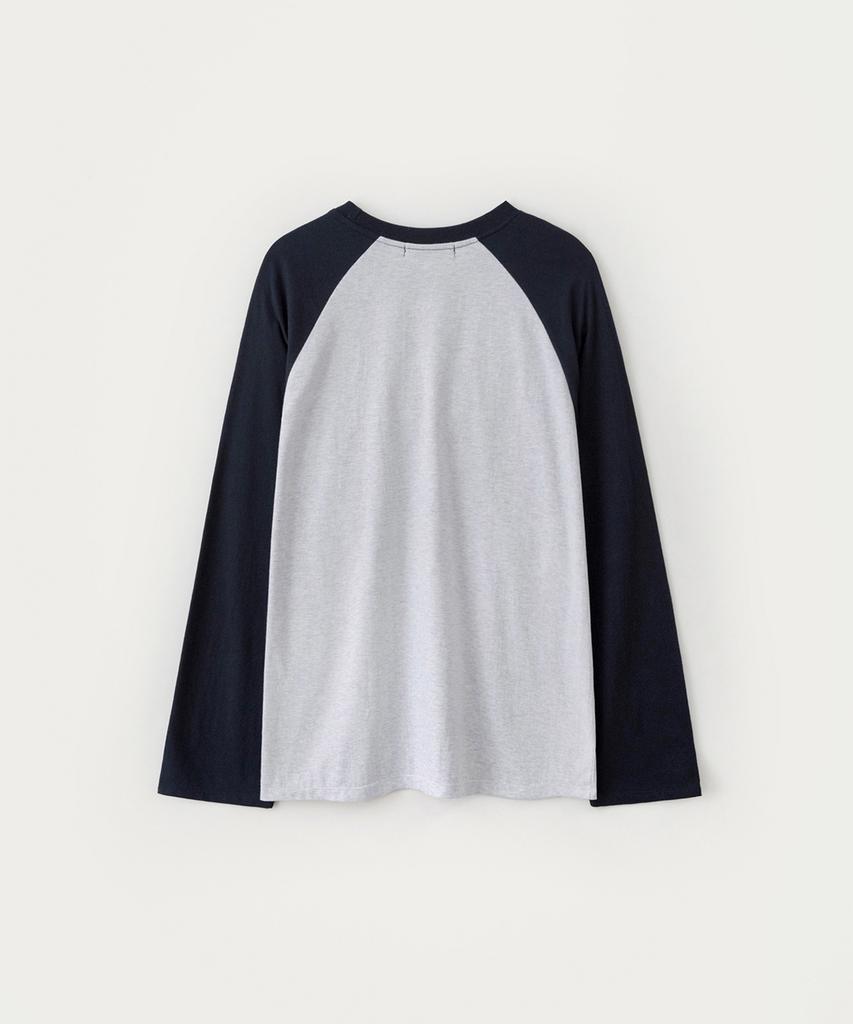 Sseomweeobeoteo Wave Logo Raglan Long Top - White Melange(Navy)