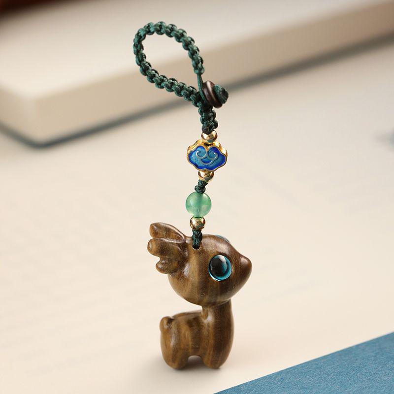 Sandalwood Little Deer Keychain: Cute Pendant for Cars and Phones, Perfect Unisex Gift