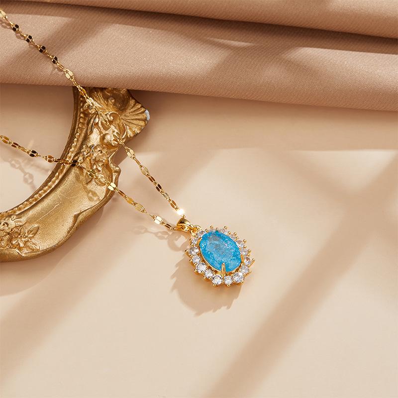 Vintage Oval Water Drop Necklace Female High Value Court Style Atmospheric Inlay Pendant Collarbone Chain
