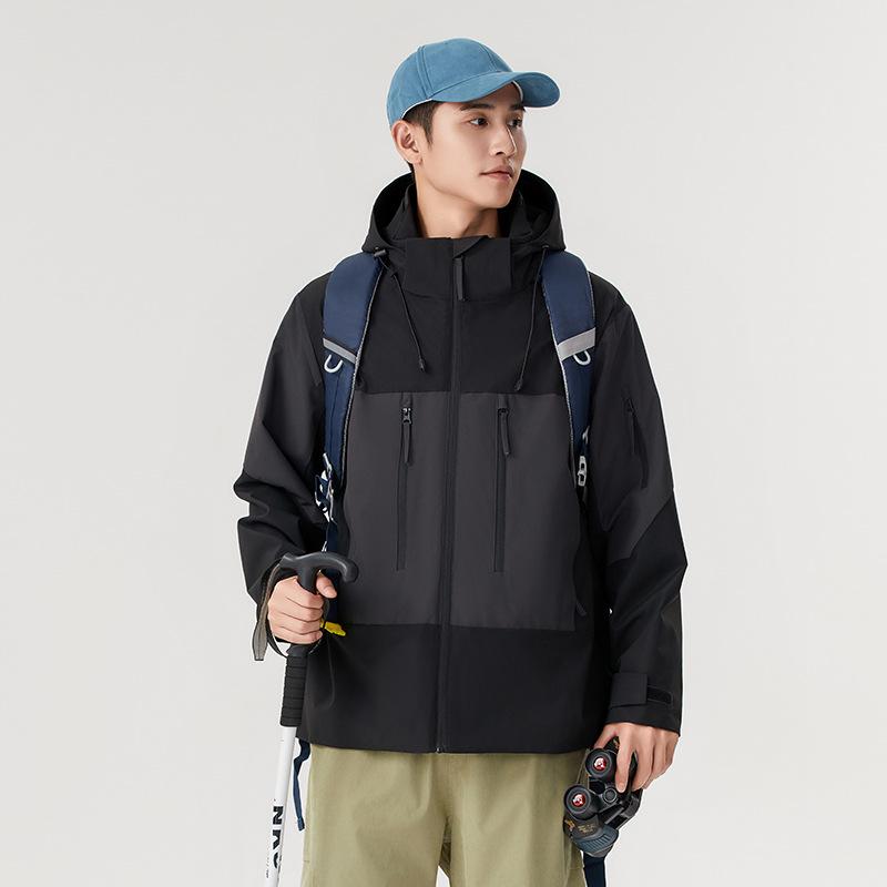 Au Li Rong 3-in-1 Detachable Warm Travel Mountaineering Jacket - Couples' Fashionable Windbreaker.
