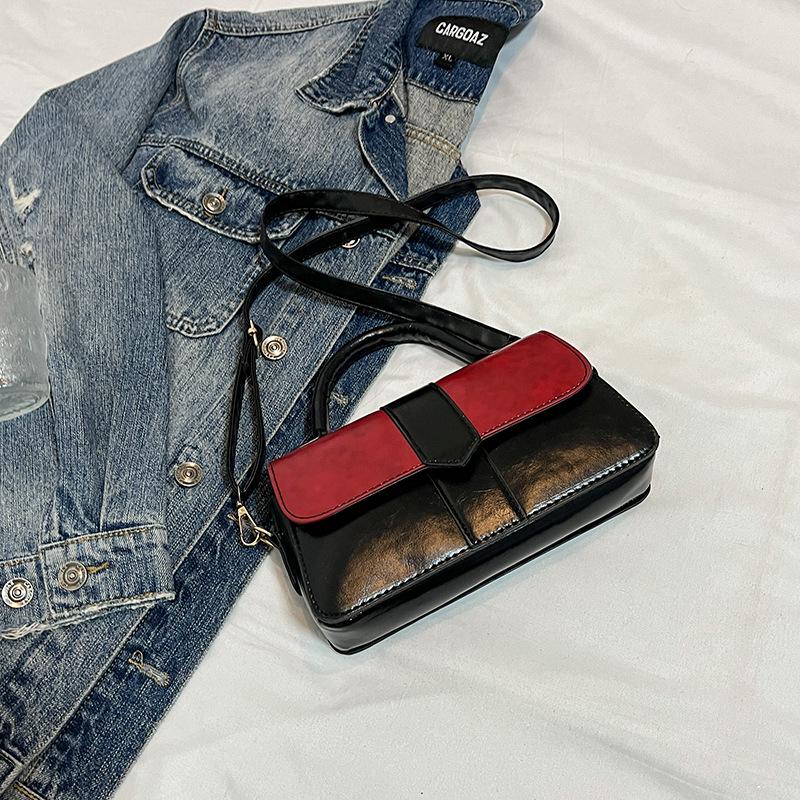 

This year, the popular small bag women s bag 2025 new trendy fashion portable small square bag ins literary niche messenger bag