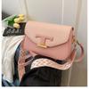 Bag women's summer new messenger bag niche design shoulder portable small square bag casual work small bag