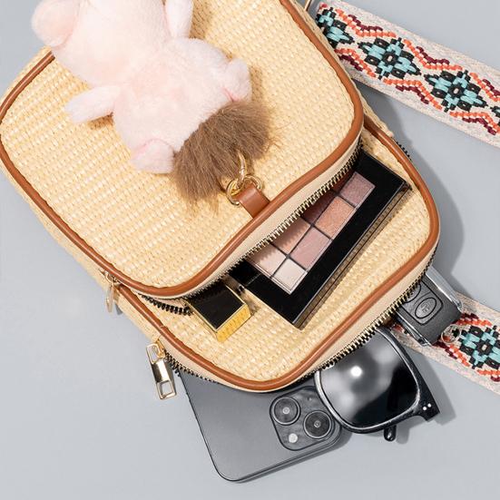 Women Crossbody Pack Straw Woven Chest Bag with Ethnic Strap Boho Shoulder Bag Crossbody Purse for Travel Vacation Street