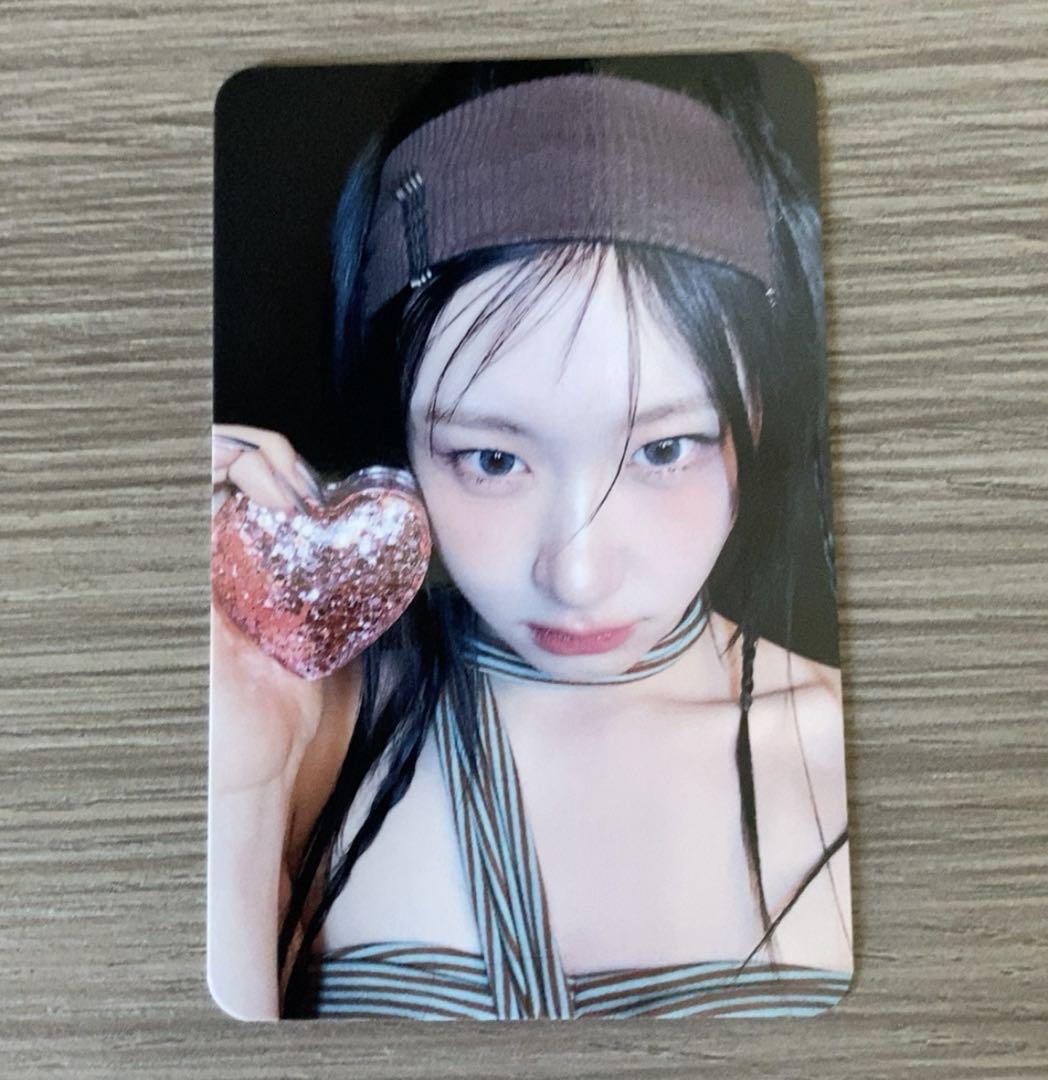 

[USED] itzy Chaeryeong GWBG makestar pre-order limited trading card