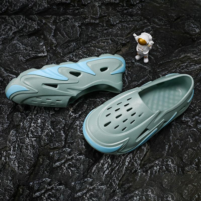 Fashion Hollow Coconut Sandals 2024 New Fashion Casual Beach Shoes Outdoor Men Sandals Universal Couples Hole Shoes Baotou Sandals