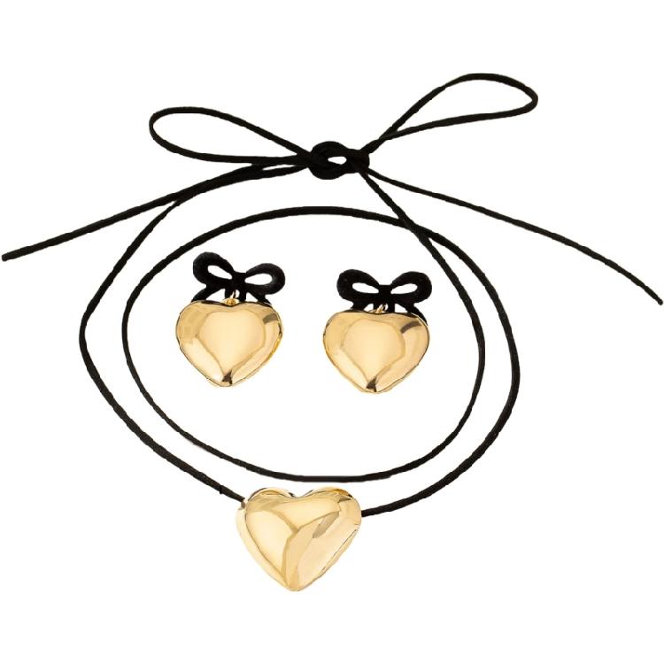 Sophisticated Sturdy Flocking Chain Necklace and Earrings Set With Alloy Materials Heart Pendant Designs for Women