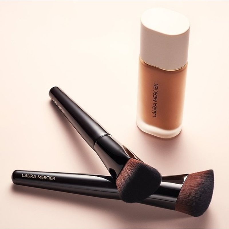 Real Flawless Foundation (with a free travel primer)