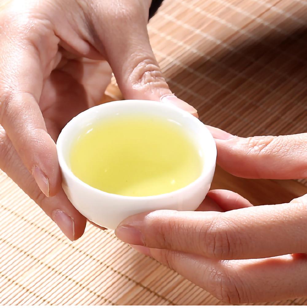 Dive into a World of Unique Tastes: Our Tea Collection Boasting Tieguanyin, Pu'er, and Distinctive Blends