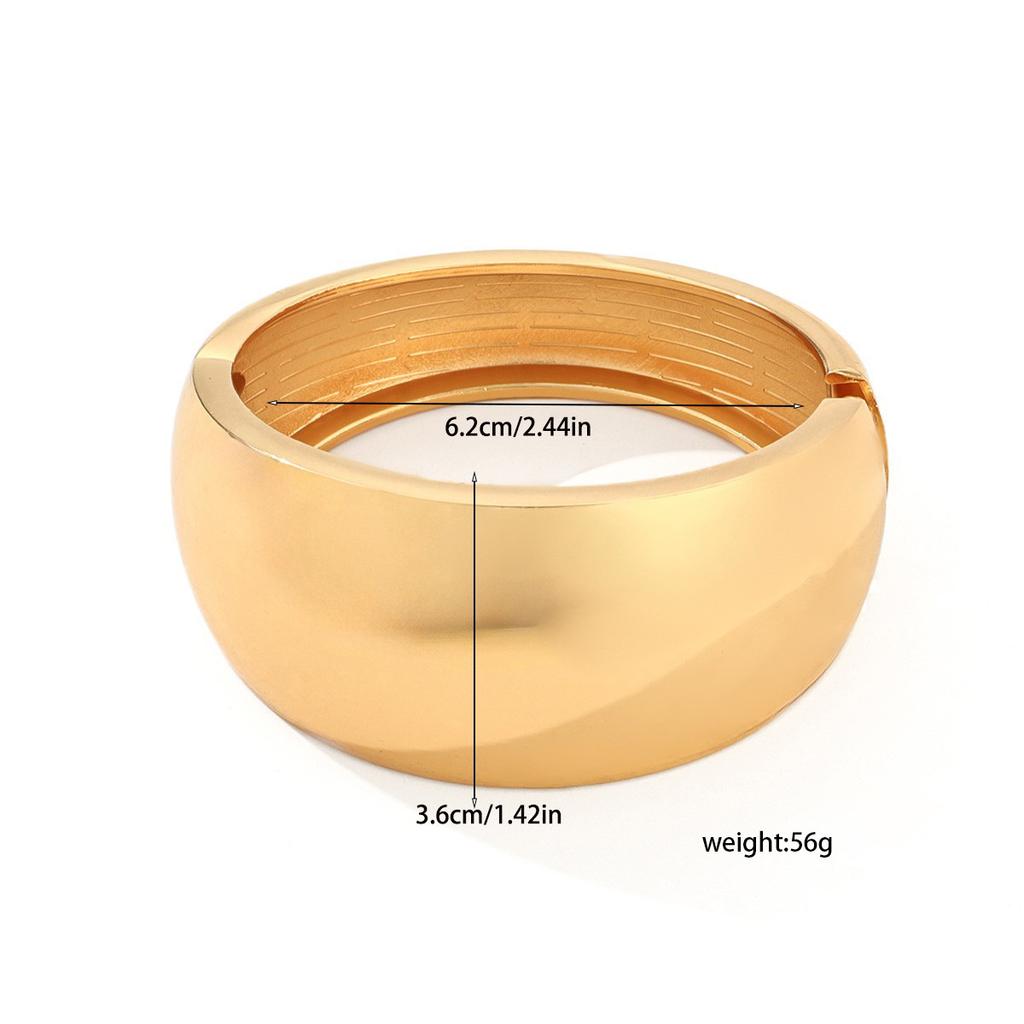 Europäischer und amerikanischer klassischer trommelförmiger Spiegel Öffnung breiter Rand Armband weiblich einfache Persönlichkeit übertrieben glatte Oberfläche Federbogen Hand