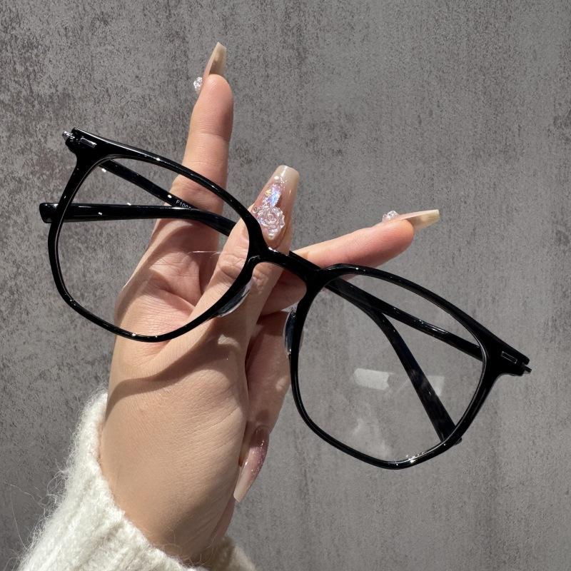 Women's glasses, square glasses, men's and women's glasses frames.