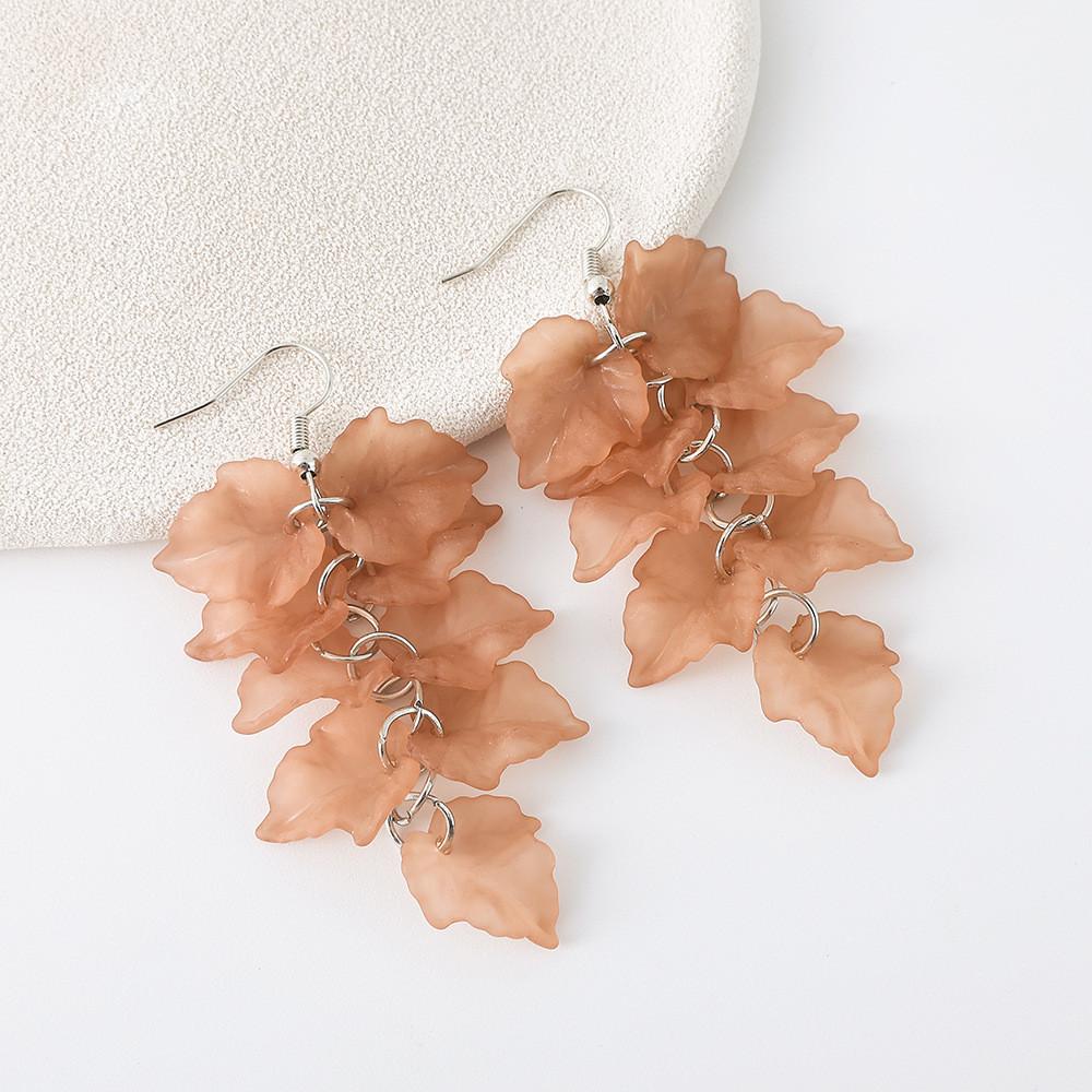 

Pinkdudu Модные серьги-капли с лепестками роз, акриловые длинные серьги с цветами, женские украшения PD2381 кофейный