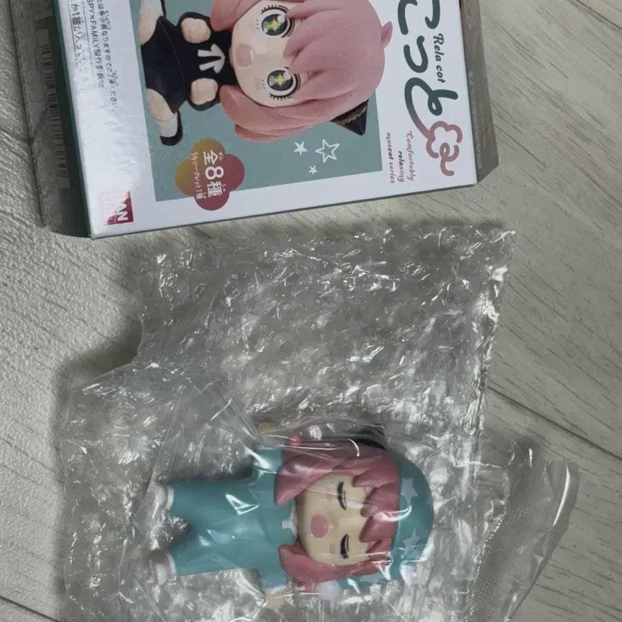 

Не Семья шпиона, Совершенно новый, Запечатанный