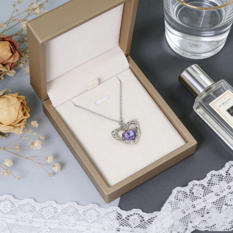 Titanium Steel Rhinestone Heart Necklace - Light Luxury Style for Couples, Spring/Summer Collection