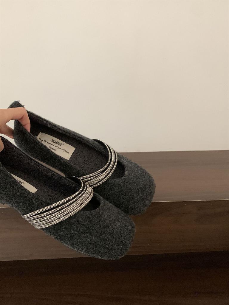 French Flat-bottomed Rhinestone Velvet Mary Jane Shoes Women's 2025 Autumn and Winter New Light-mouth Fluffy Single Shoes Versatile Ladyshoes