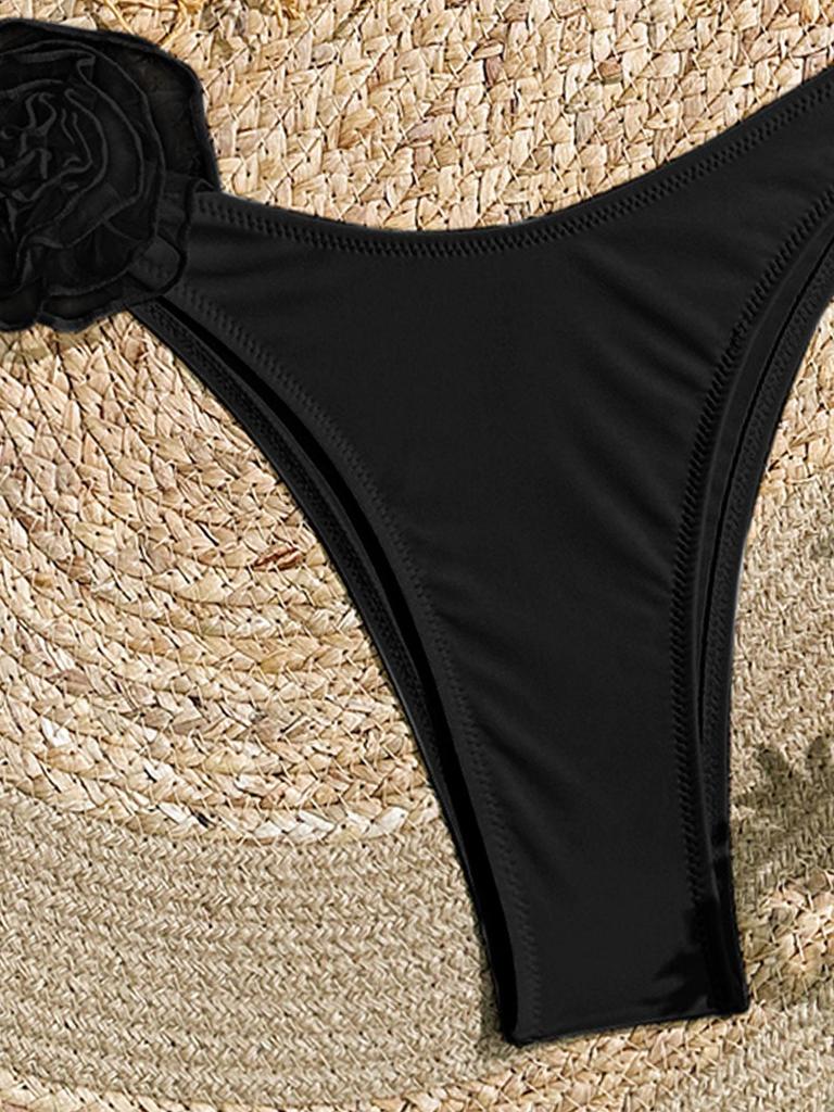 Three-Dimensional Floral Bikini Set: Bandeau Top & Triangle Bottoms