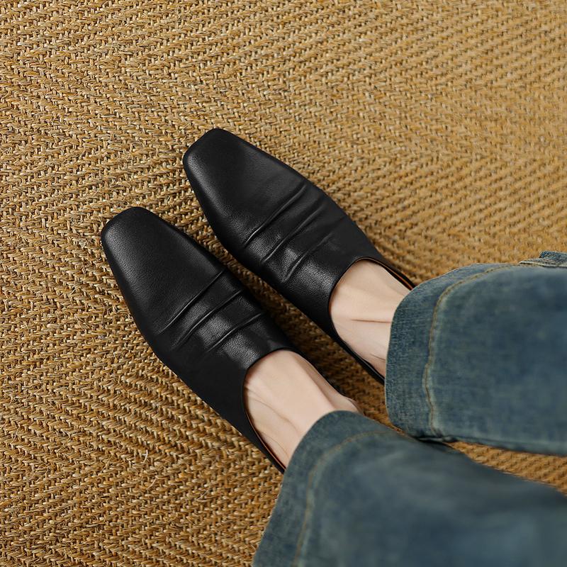 Fashion 2025 New Fashion Genuine Leather Slipers Women Covered Toe Low Heel Square Toe Soft Mules Female Summer Comfort Casual Slides