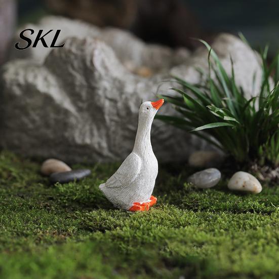 Goose Garden Ornaments Realistic Ornament, Miniature Resin Figurine, Statue Sculptures for Outdoor Micro Landscape Bonsai Patio Decor Detailed Animal