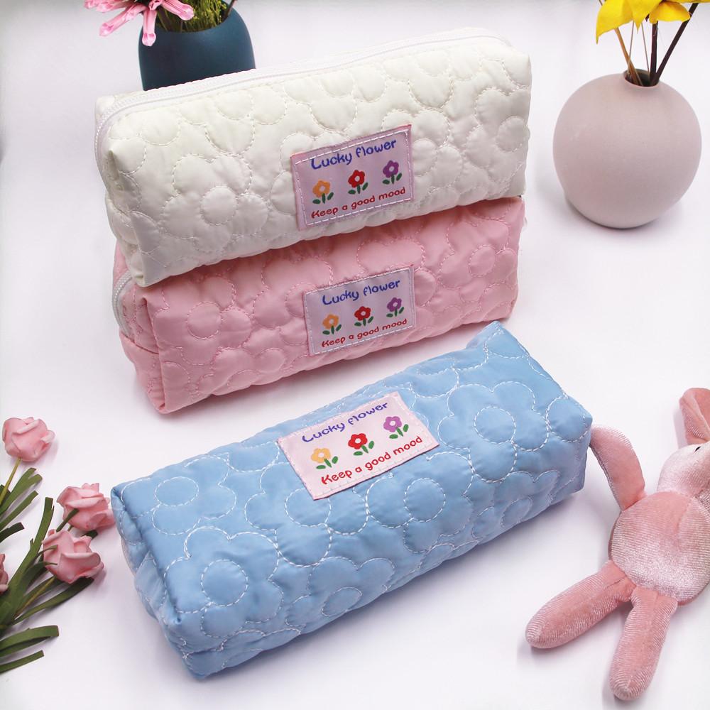 Polyester Floral Pencil Case With Zipper For Students And Office Storage