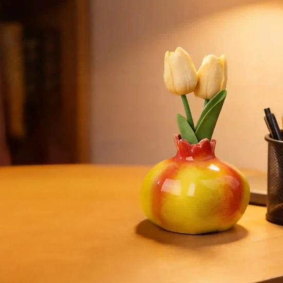 Bedroom Decoration Vase Fruit Shaped Vase, Decorative Ceramic Creative Plant Pot, Compact Colorful Home Decor Flower Container for Living Room Kitchen