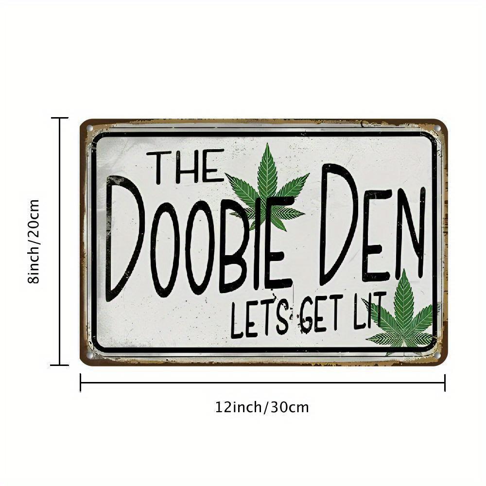 

1pc The Doobie Den Let s Get Lit Vintage Metal Sign – Retro Weed-Themed Wall Art with Green Leaves, Aluminum Home Decor 20x30cm（7.8x11.8inch）