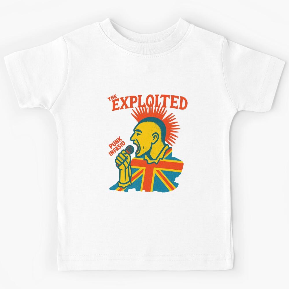 Retro Punk Rocker Illustration — Distressed British Rebel Street Art Design Kids T-Shirt 110