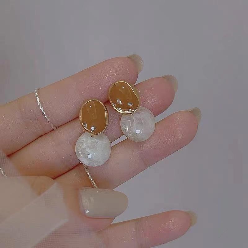 

Теплые коричневые серьги неправильной формы, весенний НОВЫЙ стиль