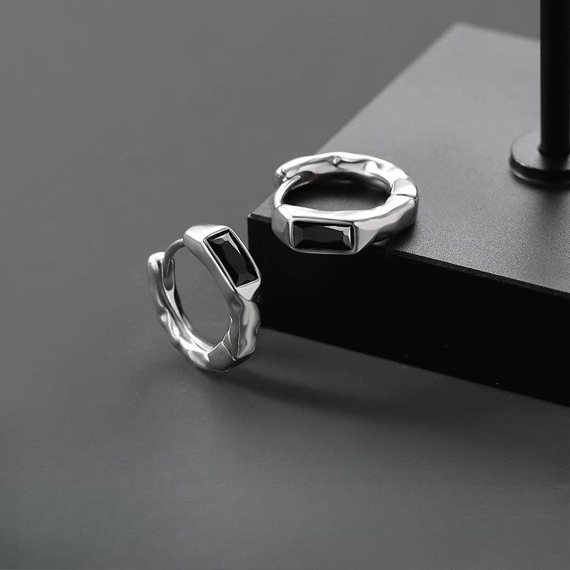 Small Black Diamond Ear Buckle Simple and Fashionable Versatile Earrings Irregular Men's and Women's Ear Accessories