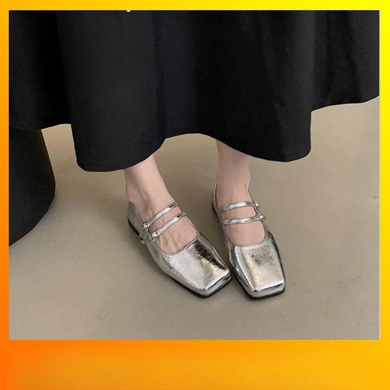 A New Style of Soft Flat Shoes for Women with A Square Toe and A Shallow Opening