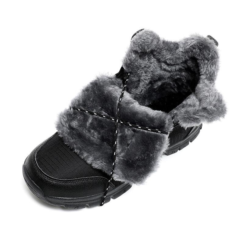 Spring, autumn and winter new hiking shoes men's anti-splashing snow boots sports outdoor shoes velvet men's hiking shoes men