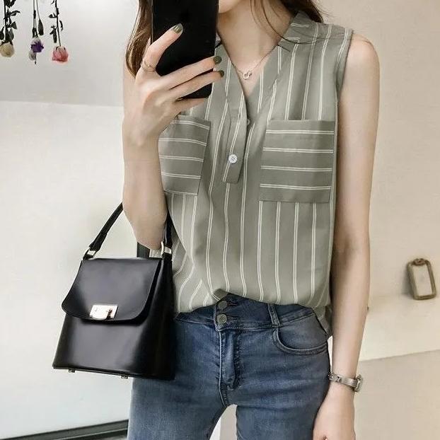 WTEMPO Turn-down Collar Sleeveless Striped Chiffon Shirts Women's Spring Summer Large Size Vest Tops with Buttons and Pockets