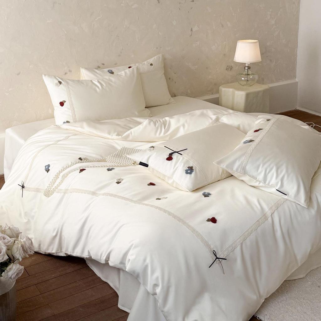 Spring/Summer Pure Cotton Long-Staple Four-Piece Bedding Set with Towel Embroidery - Soft, Skin-Friendly, Solid Colors