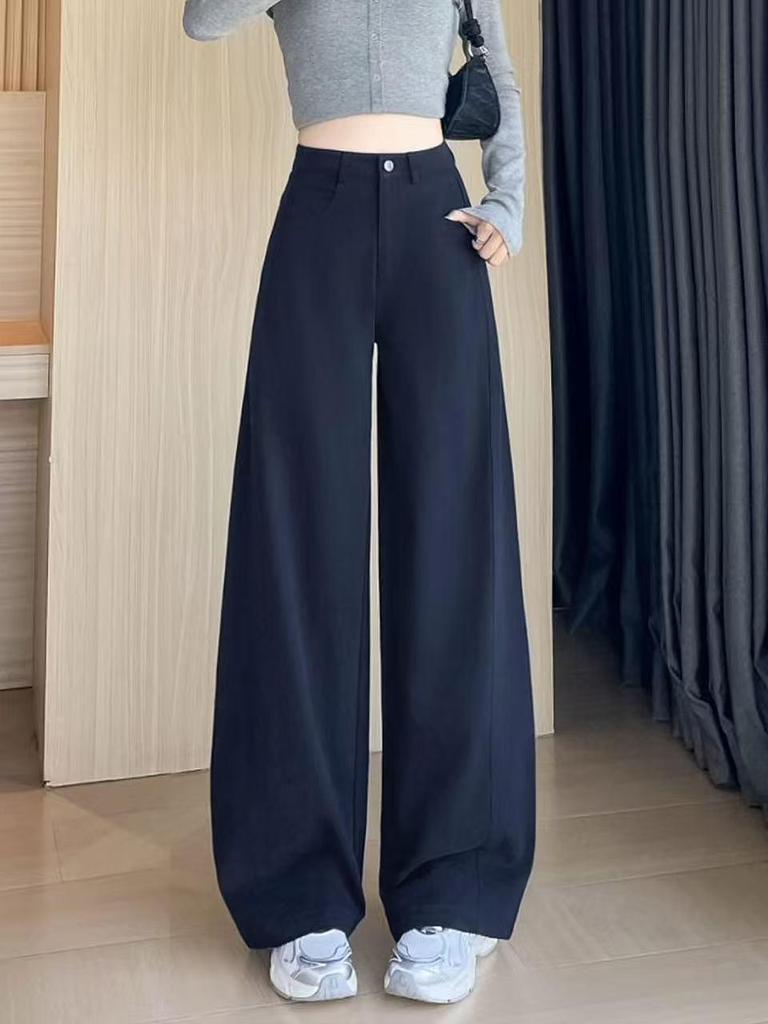 Women's Spring Wide-Leg Cargo Pants - Old Money Style with Relaxed, Curved Fit