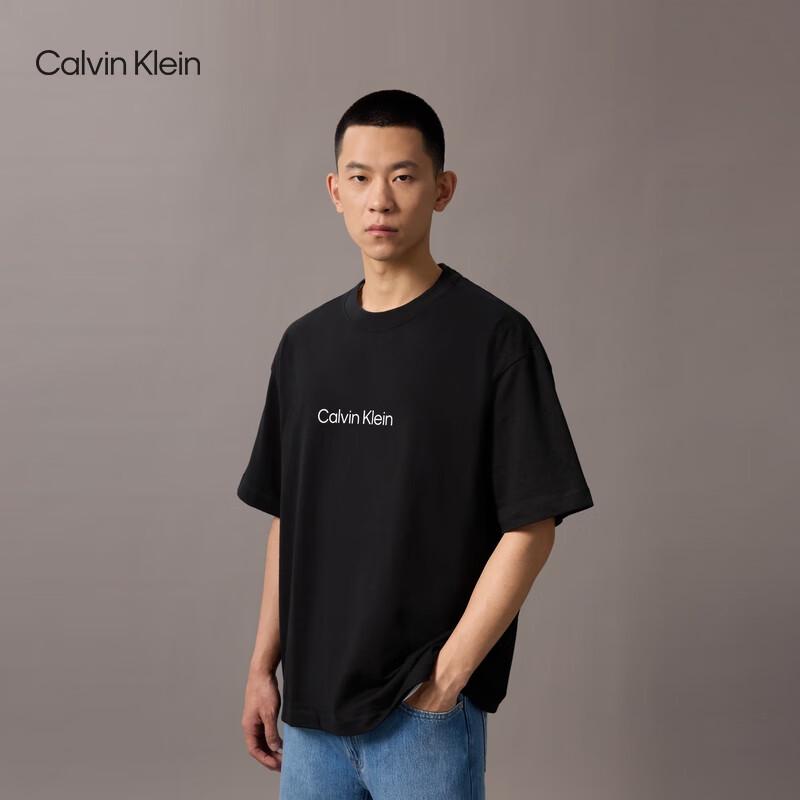 Calvin Klein Jeans Unisex Casual Short-Sleeve T-Shirt