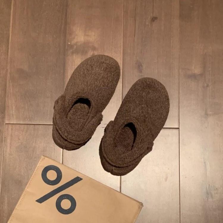 Lammwolle Boken Schuhe Damen Winter 2025 neu zwei Tragevarianten Outdoor Casual Füße warm kleine flauschige Hausschuhe Damen